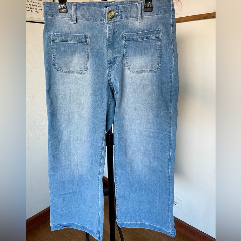 d. jeans Relaxed Fit Medium Wash Denim